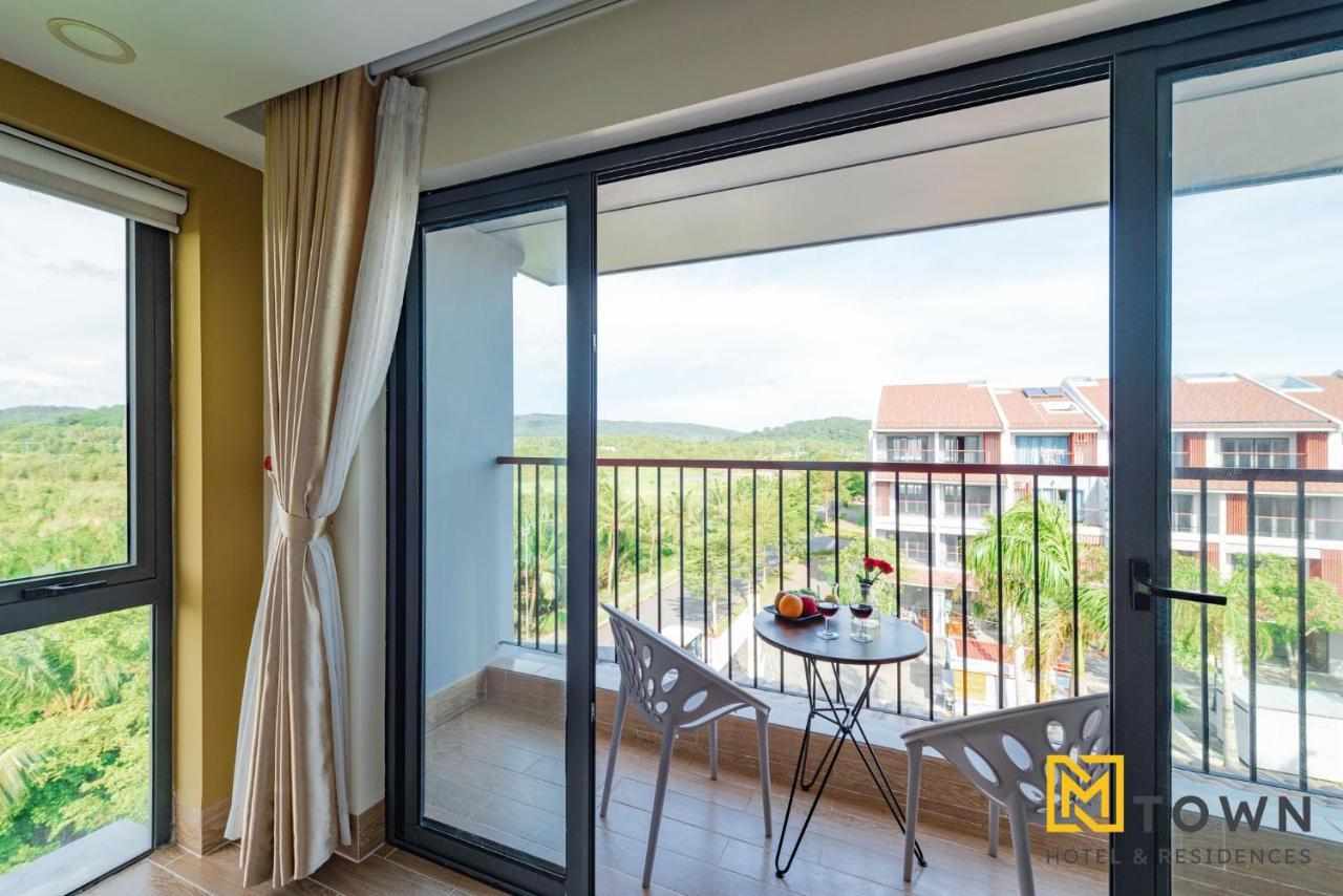 Mtown Hotel & Residences Phu Quoc - Long Beach Centre Exteriör bild